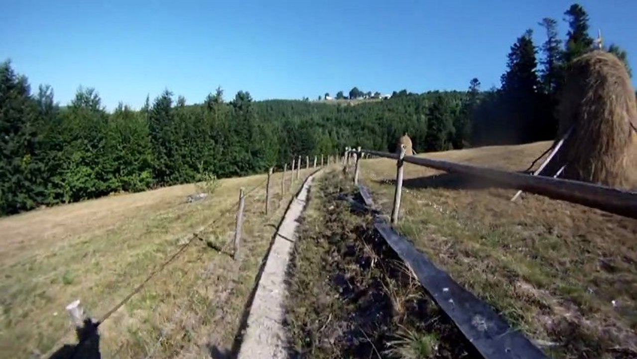 Aventuri pe bicicleta - Expeditie in Muntii Apuseni : Vartop - Arieseni - Camping Glavoi (Padis)