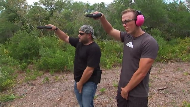 Comment tirer au pistolet comme un gangsta ?