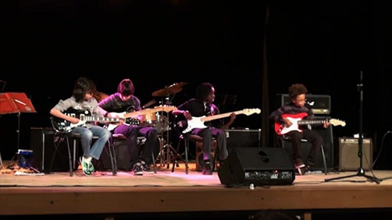 Something, Year blues et Let it be des Beatles par des Ateliers de musiques actuelles