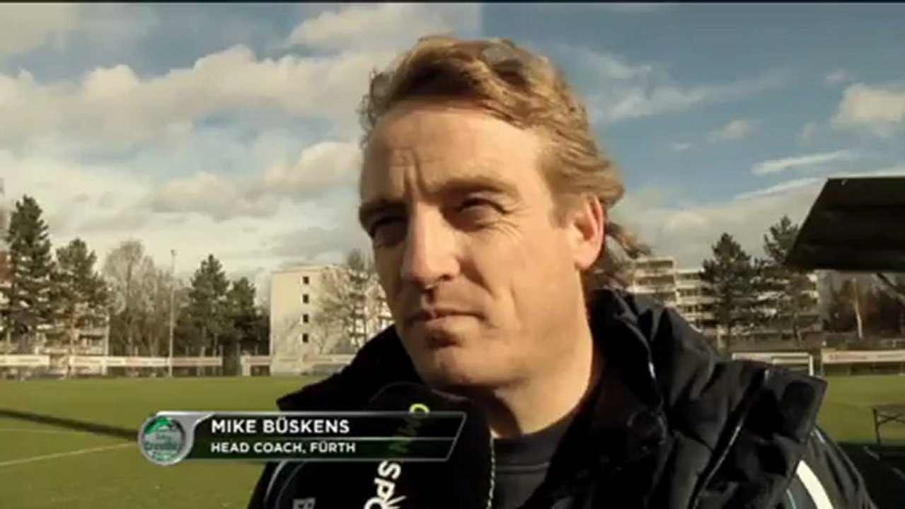 Mike Büskens warnt vor dem Wolfsburg-Brett