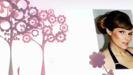 Meet Hollie your Wedding Singer