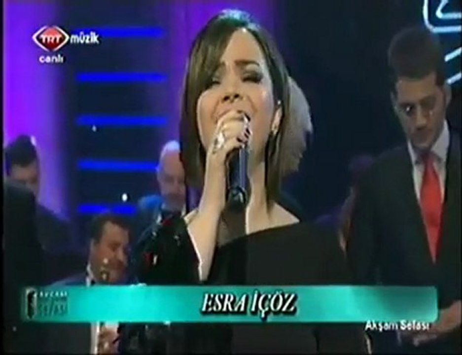 Esra İçöz ~ Ayrılık Ateşten Bir Ok & Ne Saçların Sarısı