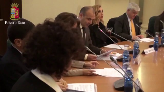 Polizia di Stato - Web sicuro, intervista a Milly Carlucci (05.02.13)