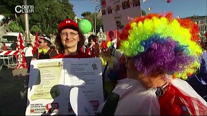 C dans l'air - "Manifestations contre l'austérité en Italie".