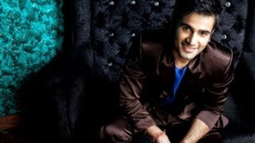 Karan Tacker's Dashing Photoshoot !