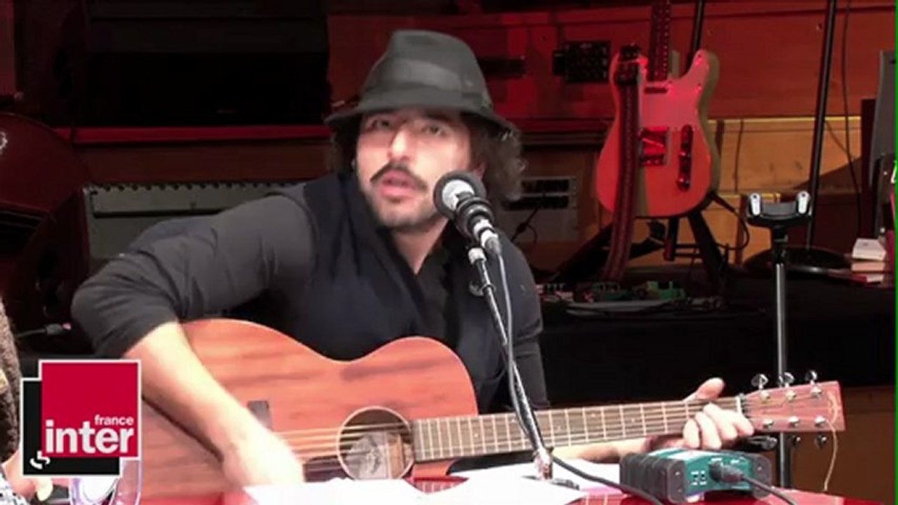 Toujours là pour rendre service - La chanson de Redouanne Harjane