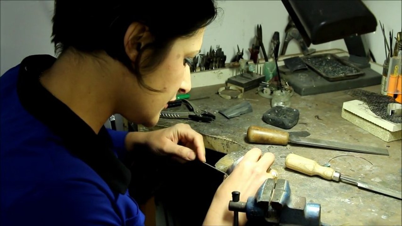 A la rencontre de... Amira Sliman, créatrice de Bijoux à la Galerie Wenge