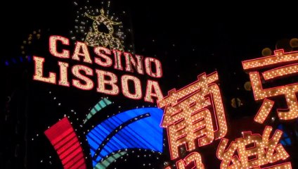 Macao, l'envers des casinos/ Décollage Immédiat