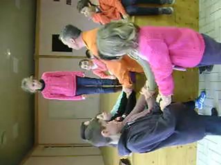 Se laisser tomber du haut de la scène