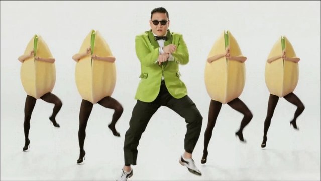 Psy danse le Gangnam Style avec d'énormes pistaches pour la marque Pistachio