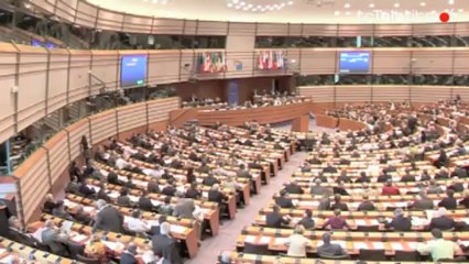 UNE ASSIETTE VIDE POUR LES PAUVRES EUROPEENS