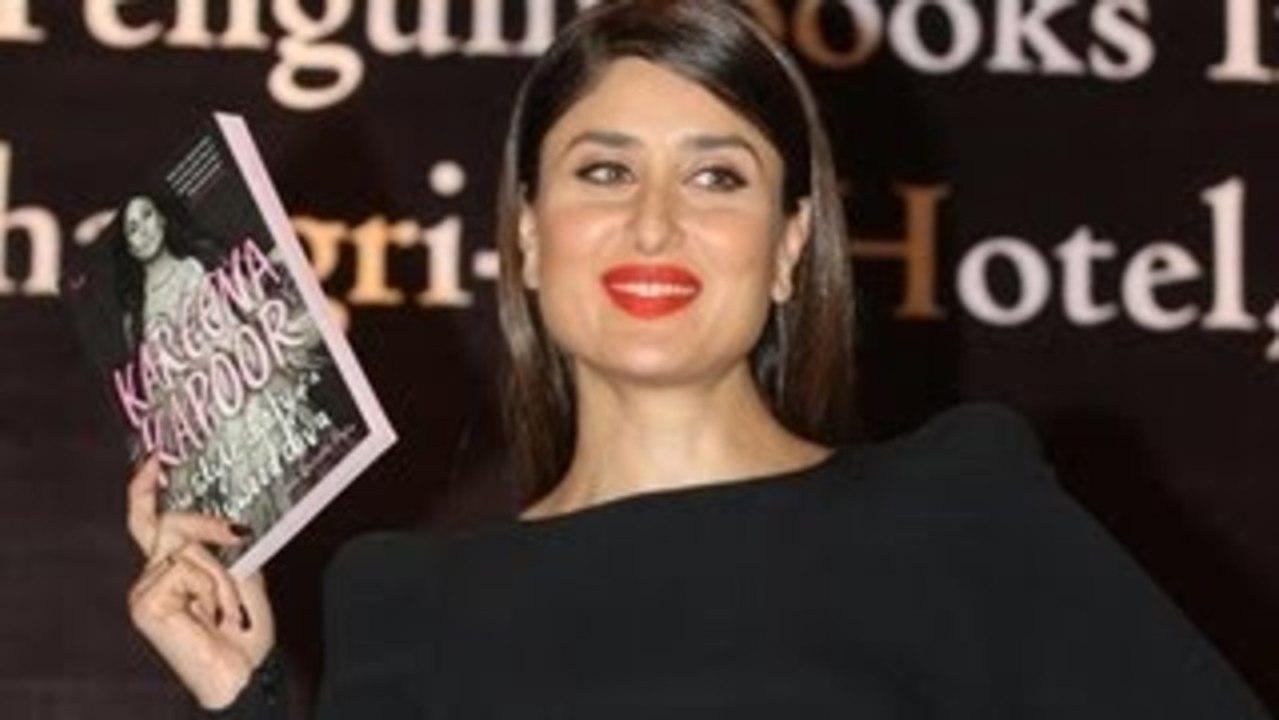 Kareena Kapoor @ 'The Style Diary Of A Diva' Book Launch !