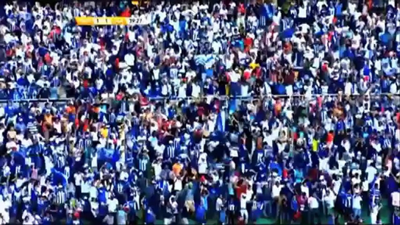 WM-Quali: Bilderbuch-Fallrückzieher von Juan Carlos Garcia