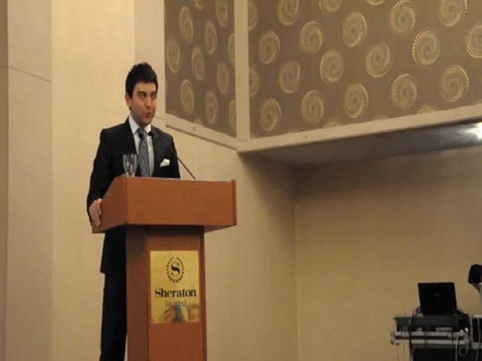 Kerem Göğüş, konuşma yaparken...