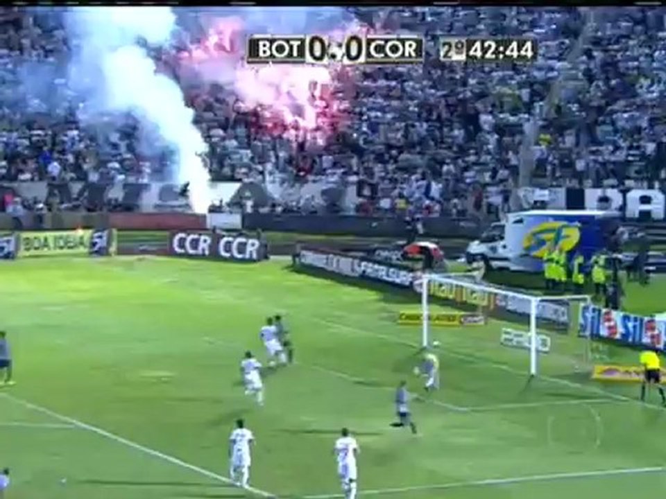 Corinthians empata com Botafogo-SP