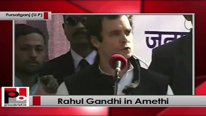 Rahul Gandhi reaches Amethi; People give a rousing welcome