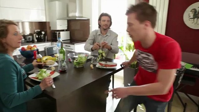 L'abus d'internet est dangereux pour la santé - Aére-toi la tête