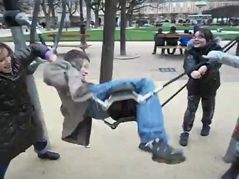 le con qui se casse la gueule