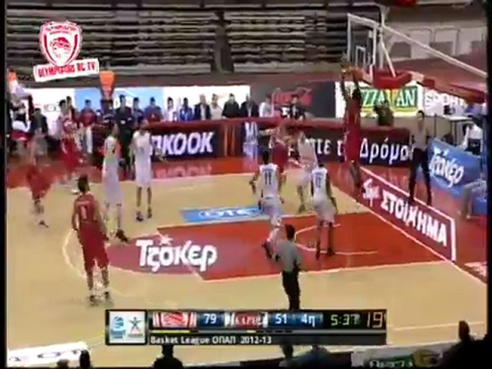 JOSH POWELL'S DUNK AGAINST IKAROS