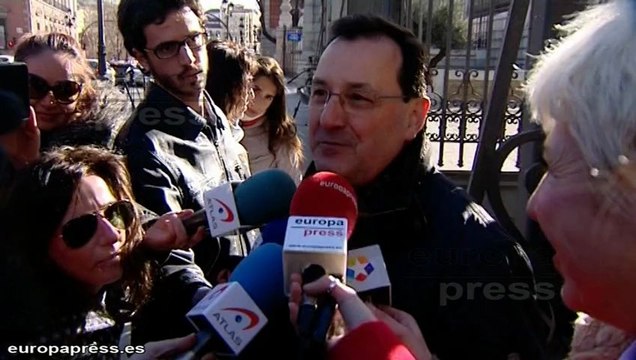 Desactivan un explosivo en la Catedral de la Almudena