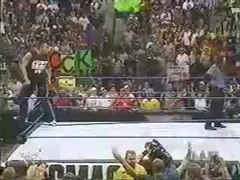 The Rock saves Undertaker - SD! 8_ 31_ 2000
