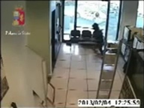 Messina - Rapina al Monte dei Paschi di Siena (07.02.13)