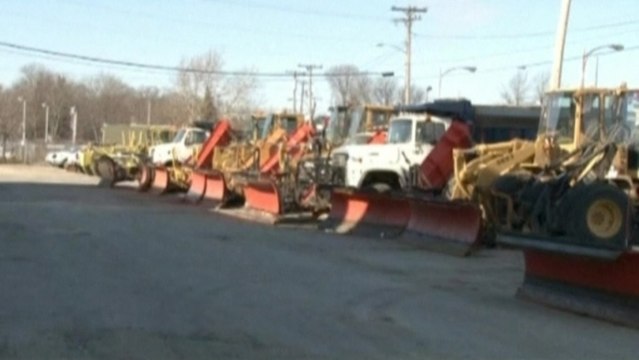 U.S. East Coast braces for blizzard