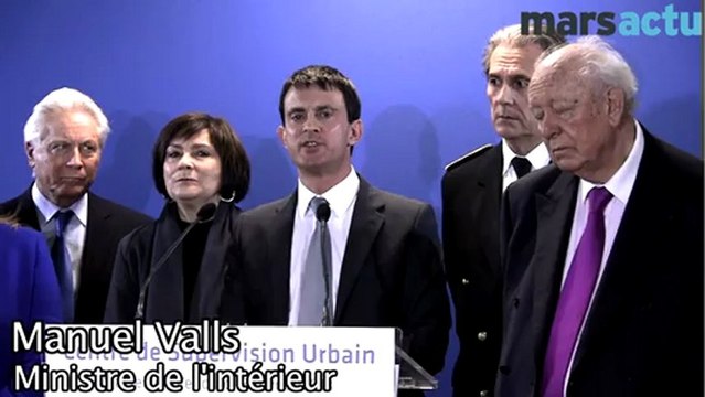 Valls sur la chanson des Psy4 : j'aime toutes les formes de musique