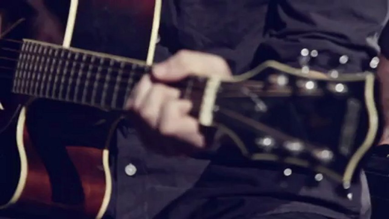 Live at C&I Studios- Valise "Chains"