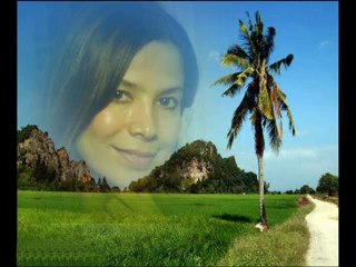 Derya GÖNÜLDAŞ    -  Bir Asır Gibi Uzar Uzar Da Her Günüm (Bekliyorum Gel) (KÜRDİ)R.G.