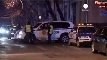 Armenia: dos detenidos por atentar contra una candidato...