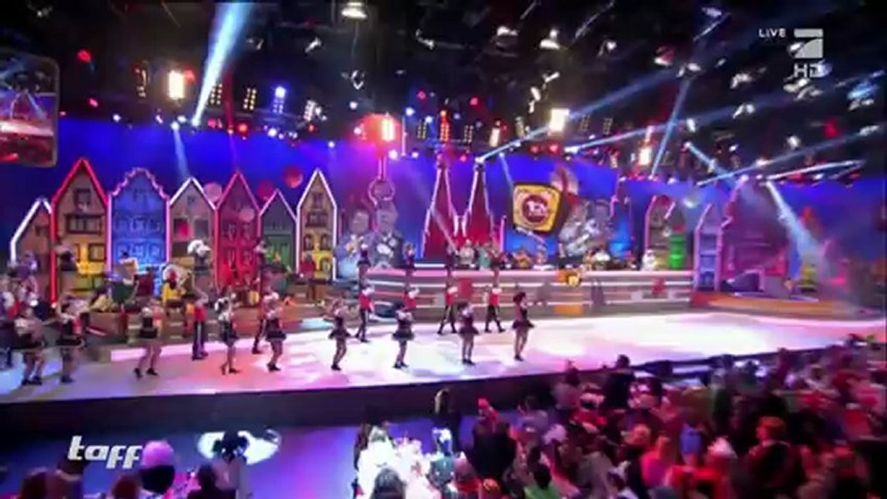 2013-02-08 Pro7 taff - Lena als Funkemariechen