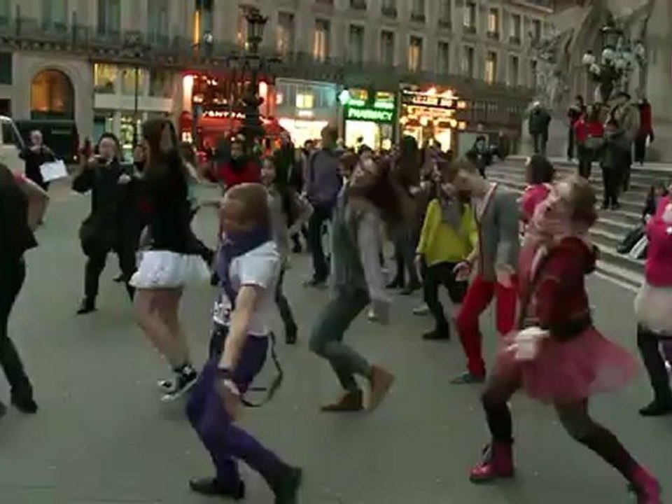 kyary pamyu pamyu flashmob paris opera