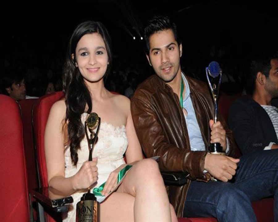 Hot Alia Bhatt, Varun Dhawan,