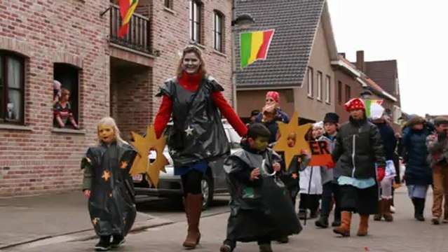 carnavalsstoet Freinet Op Stelten 2013 Stokkem