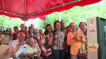 الحكومة الفنزويلية تنشر صورا لتشافيز في المستشفى