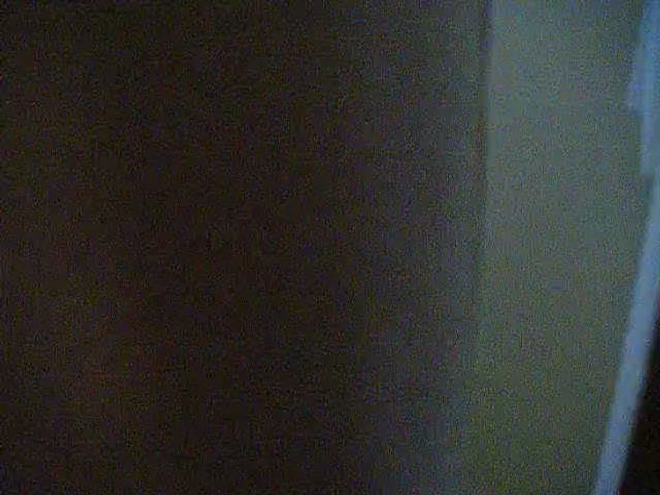 Zouzouille aux toilettes mdr