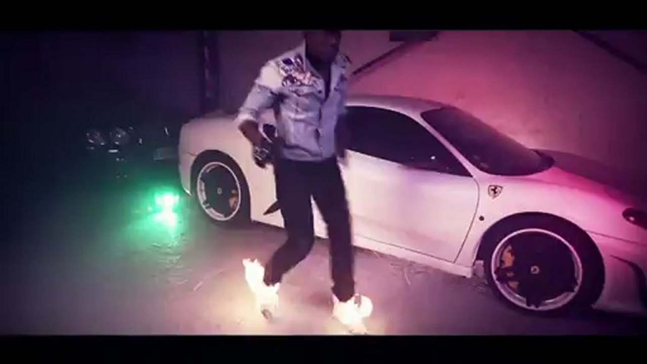 BANA C4 - Jeunes Premiers (CLIP¨OFFICIEL) EN CONCERT LE 6-04-13 Au Nouveau Casino