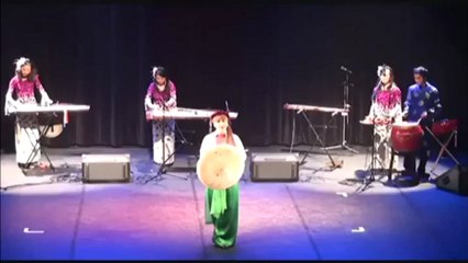 EM DI CHUA HUONG - Thi Mai ( by Tieng To Dong )