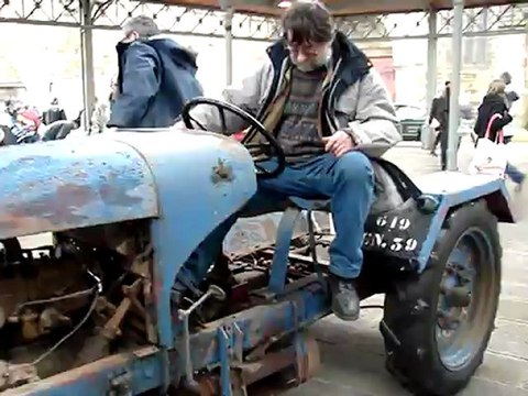 montée de la rue Fardel en tracteur b14 CITROEN