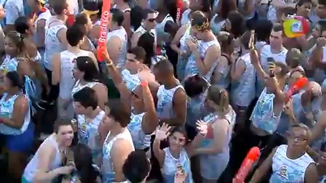 Sim Sim Sim Não Não Não, por Ivete Sangalo Carnaval 2013