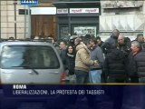 Taxi, la protesta delle auto bianche