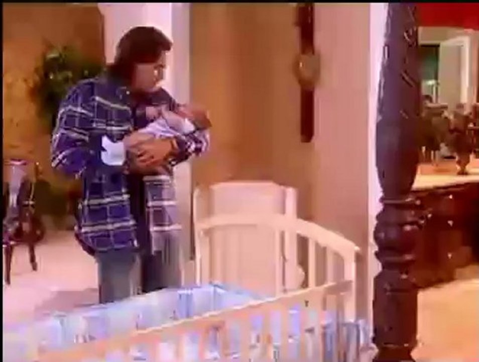 Escenas de Mario Cimarro en Gata Salvaje 117-118