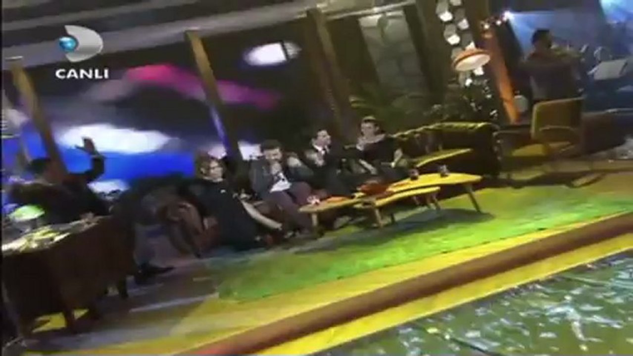 Halil Sezai Linet - isyan (Beyaz SHow)