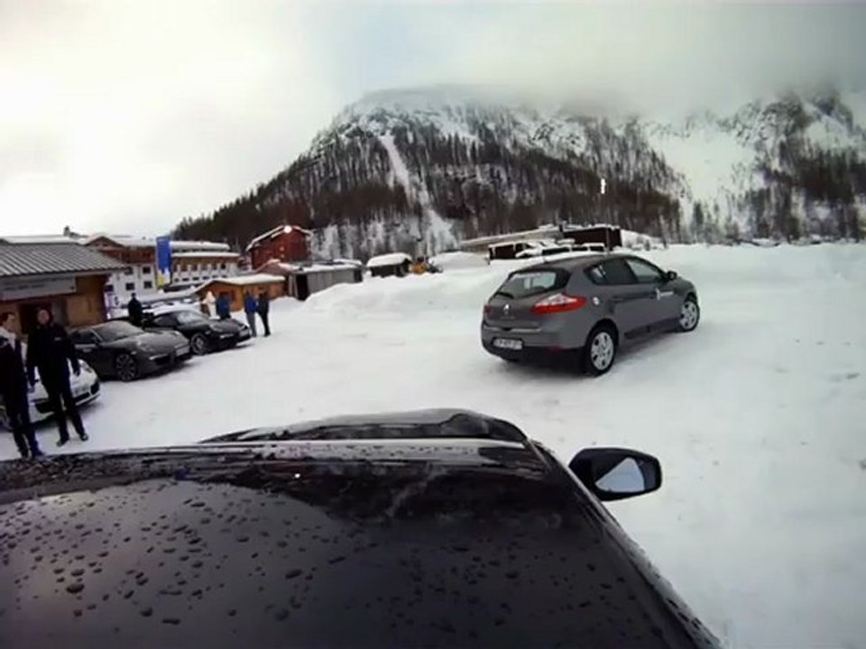 Pneu hiver vs pneu été : freinage sur la neige - rezulteo