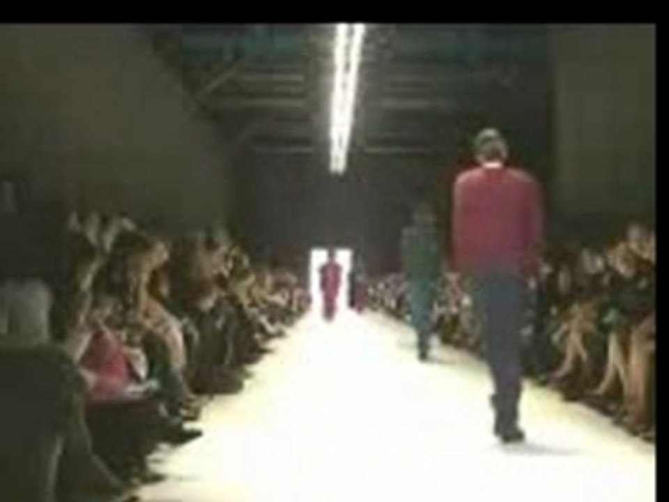 DEFILER 2006 BENETTON