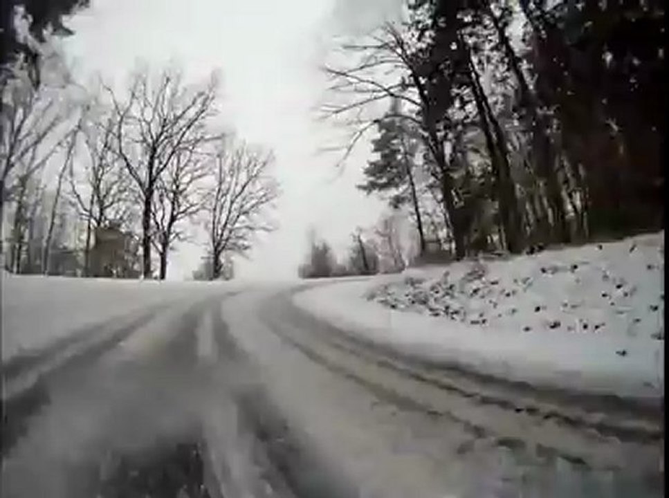 Séance de glissades sur la neige en Raptor 700 R