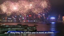 Feu d'artifice à Hong Kong pour le nouvel an chinois