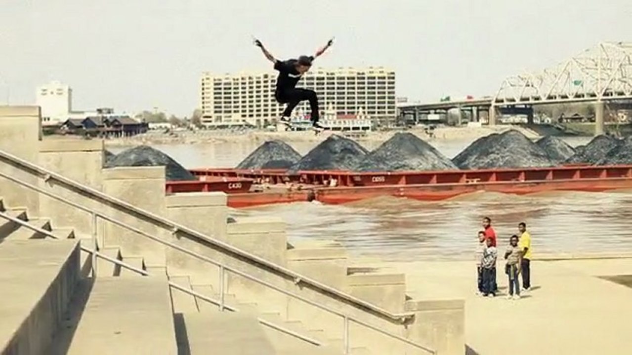 Aaron "JAWS" Homoki - OLLIE - Skateboarding