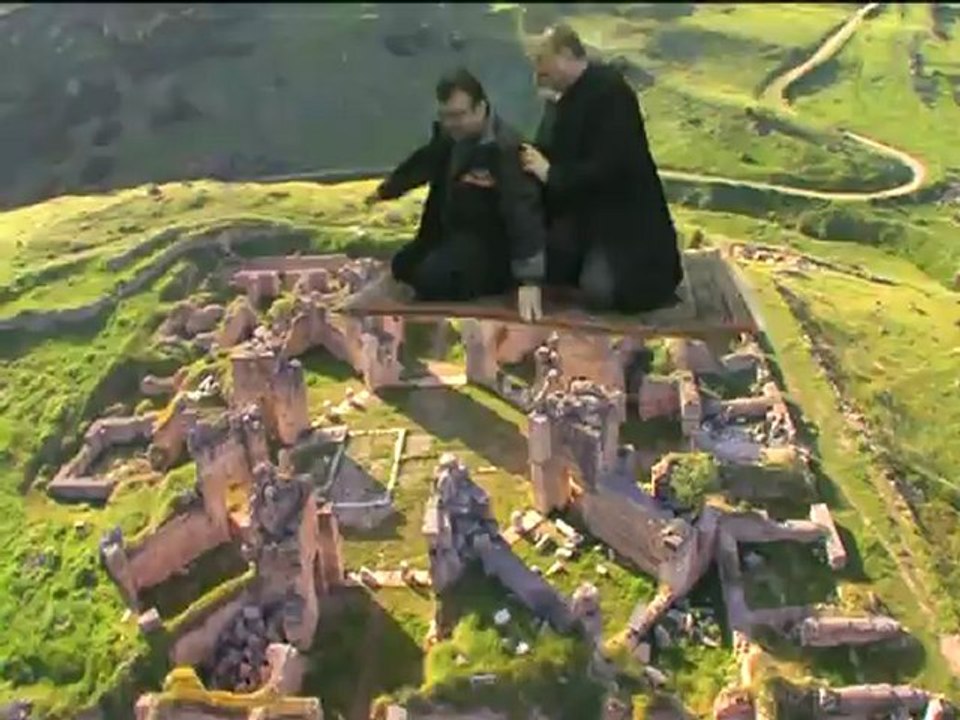 UÇTU UÇTU DENİZLİLİ GAZETECİLER UÇTU